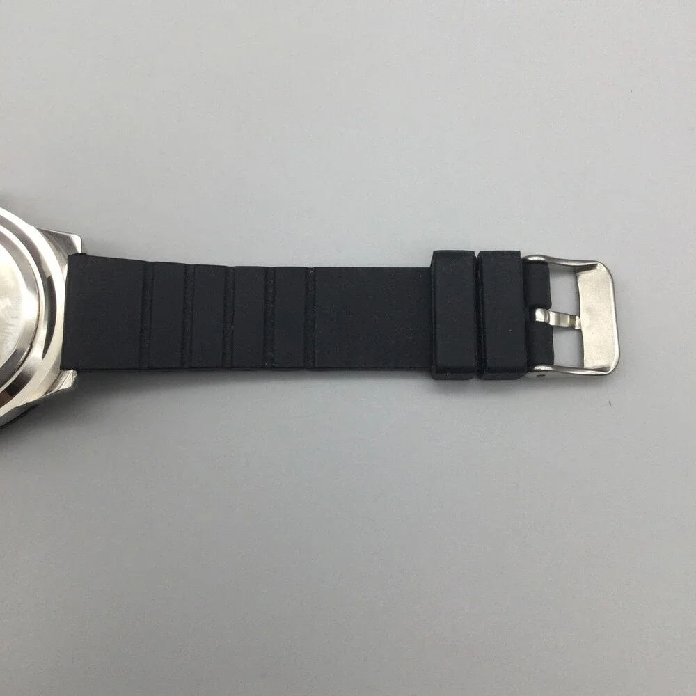 NHL Toronto Maple Leafs Mens Watch 42mm White Dial Black Silicone New Battery